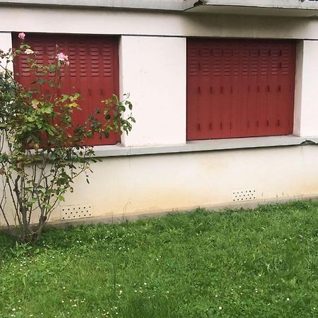 Yellena Lägenhet Villejuif Exteriör bild